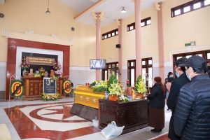 Tổ chức tang lễ tiết kiệm chi phí