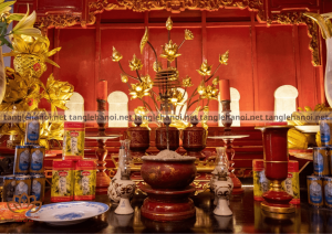 Hướng dẫn chuyển bản thờ vong lên bàn thờ gia tiên