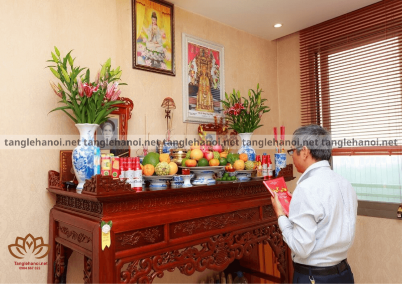 Trang phục khi thắp hương