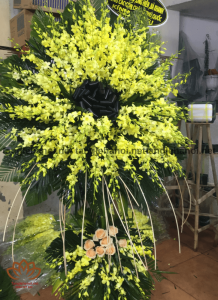 Mẫu vòng hoa tang lễ 19