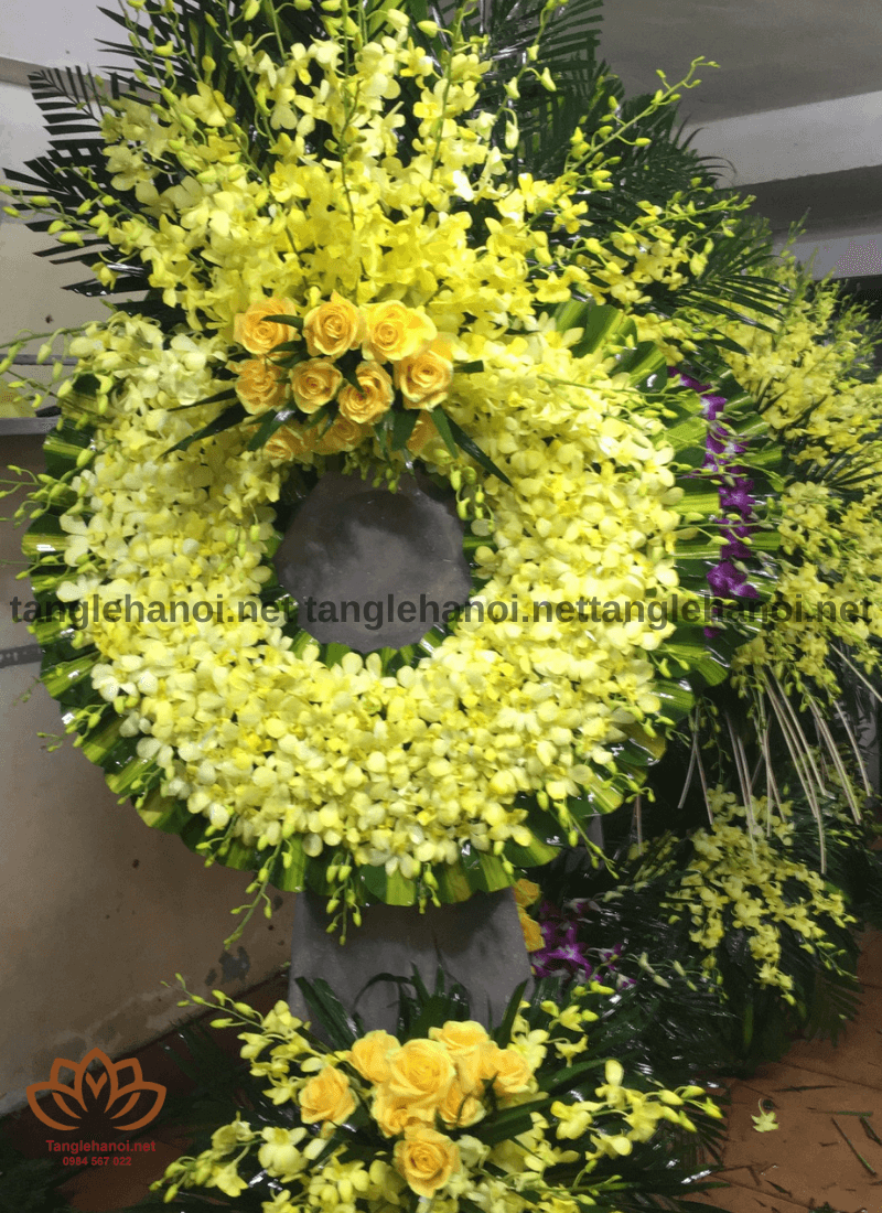 Mẫu vòng hoa tang lễ 18