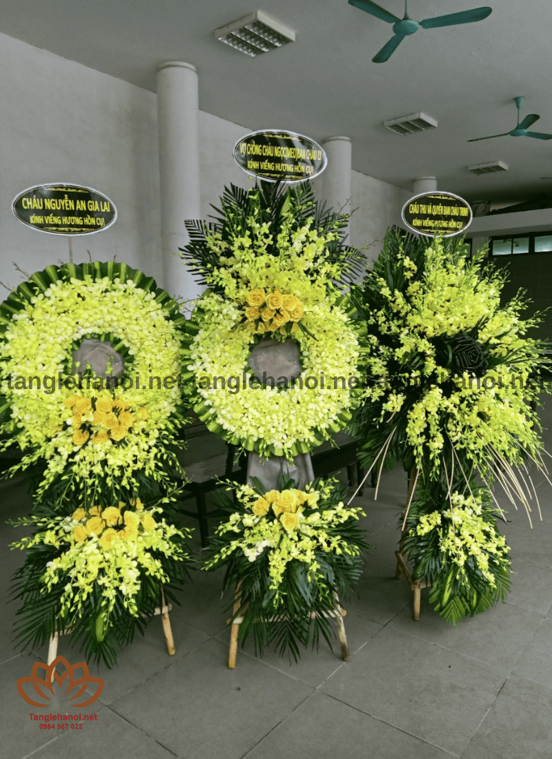 Mẫu vòng hoa tang lễ 16