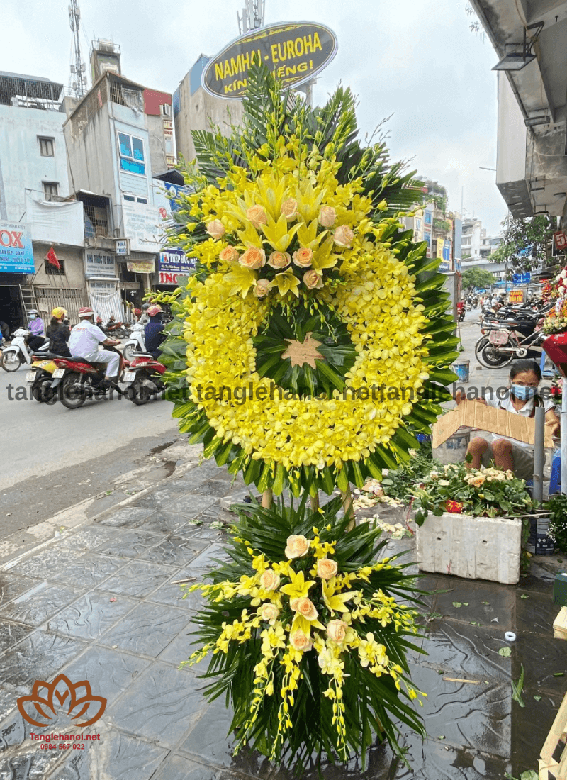 Mẫu vòng hoa tang lễ 11