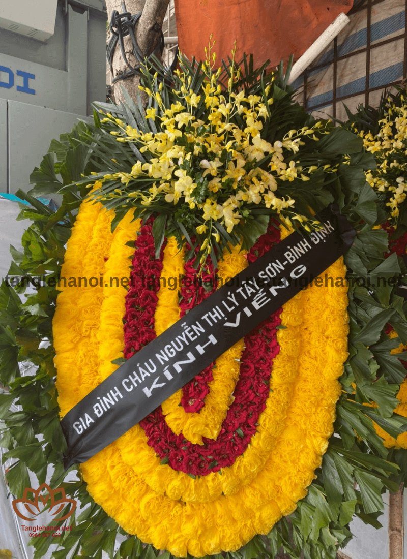 Mẫu vòng hoa tang lễ 03