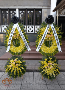 Mẫu vòng hoa tang lễ 01